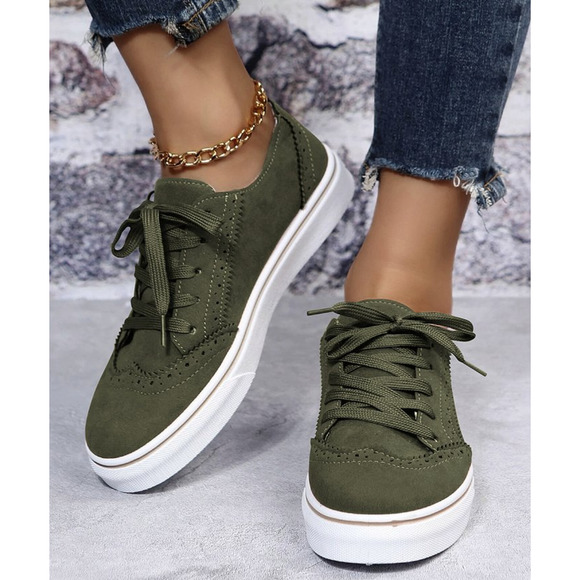 Yasirun Green Brogue Detail Sneaker in Size 10 New Without Box - Picture 1 of 8